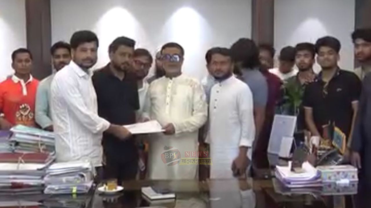 ১৪ দফা দাবী নিয়ে নাসিকে এনসিপির স্মারকলিপি