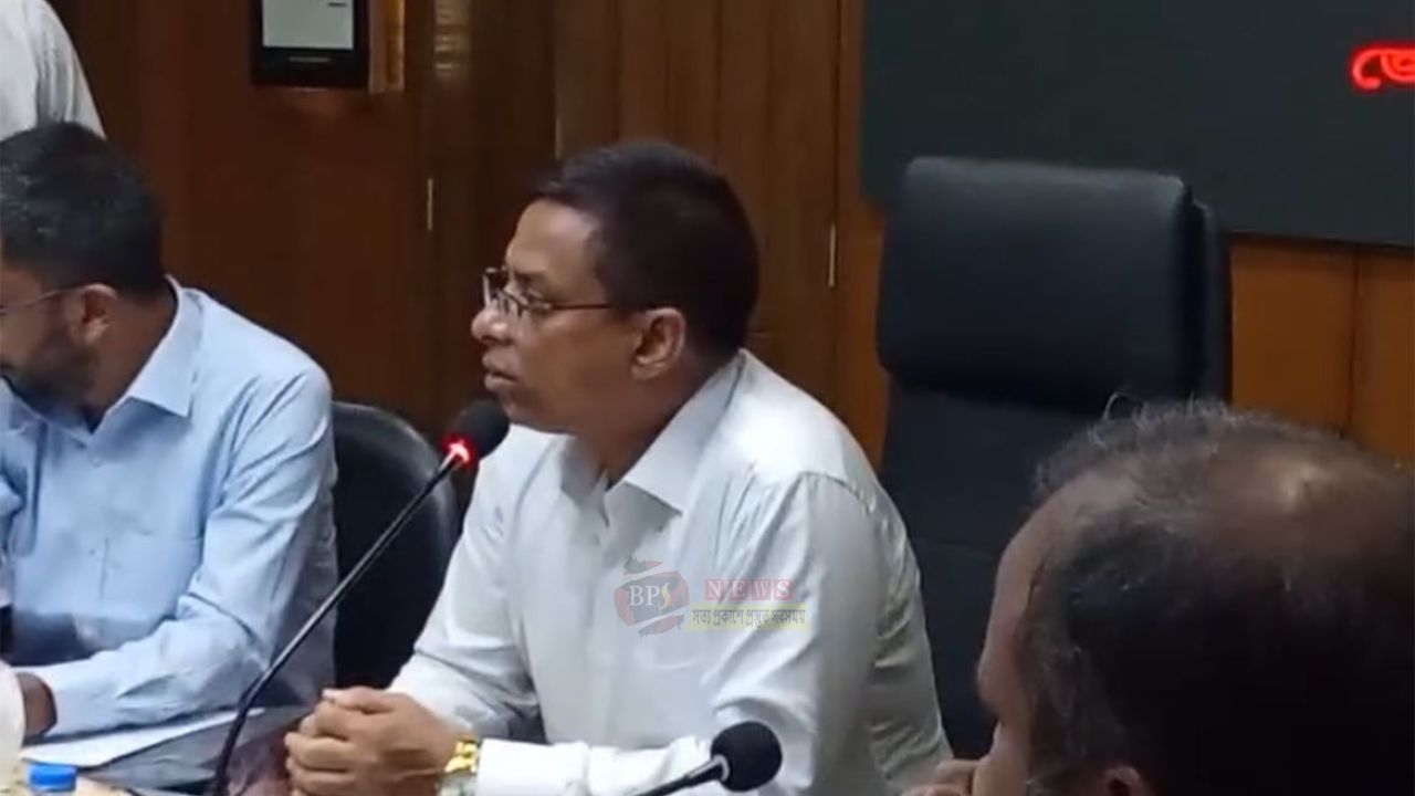 বিজ্ঞান চর্চায় জোর দেওয়ার আহ্বান ডিসি রায়হান কবিরের