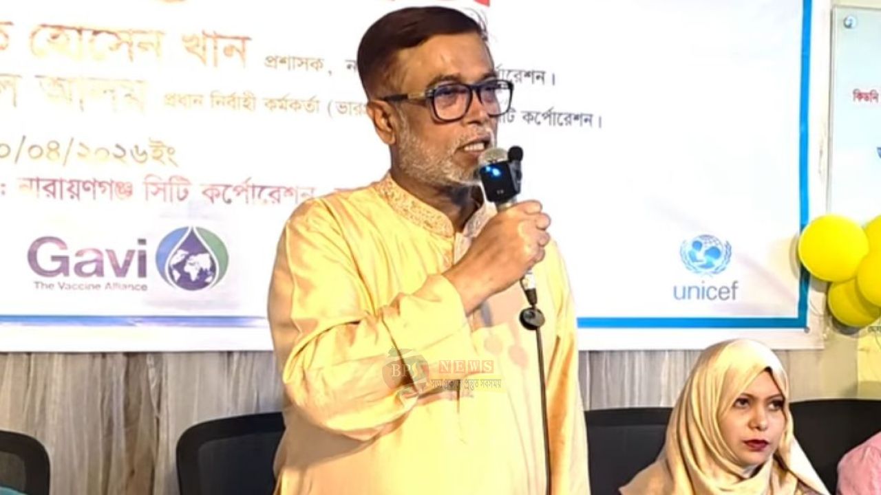 নারায়ণগঞ্জ সিটিতে হাম-রুবেলা টিকাদান কর্মসূচির উদ্বোধন করলেন সাখাওয়াত হোসেন খান