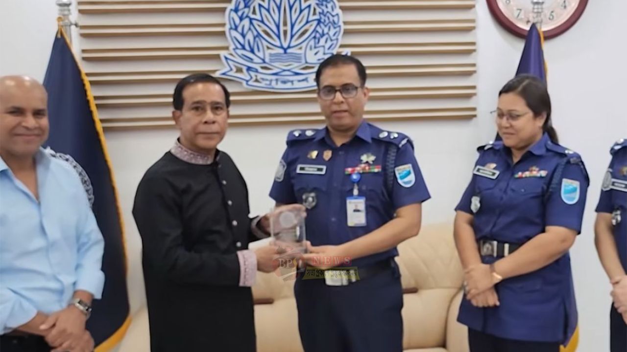 ট্রাফিক ব্যবস্থাপনায় অবদানের স্বীকৃতি পেলেন মডেল গ্রুপের এমডি মাসুদুজ্জামান