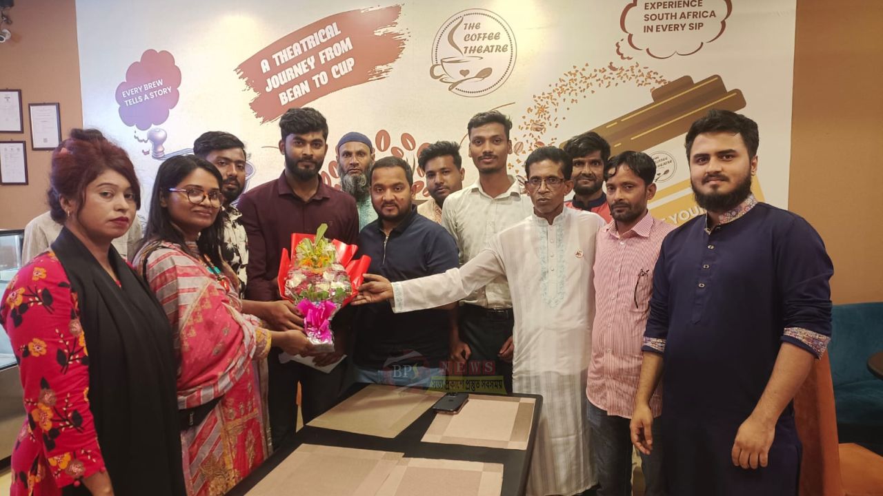 শিল্পপতি রাকিবুল ইসলাম রাকিবের সঙ্গে “আমরা জুলাই যোদ্ধা” নেতৃবৃন্দের সৌজন্য সাক্ষাৎ