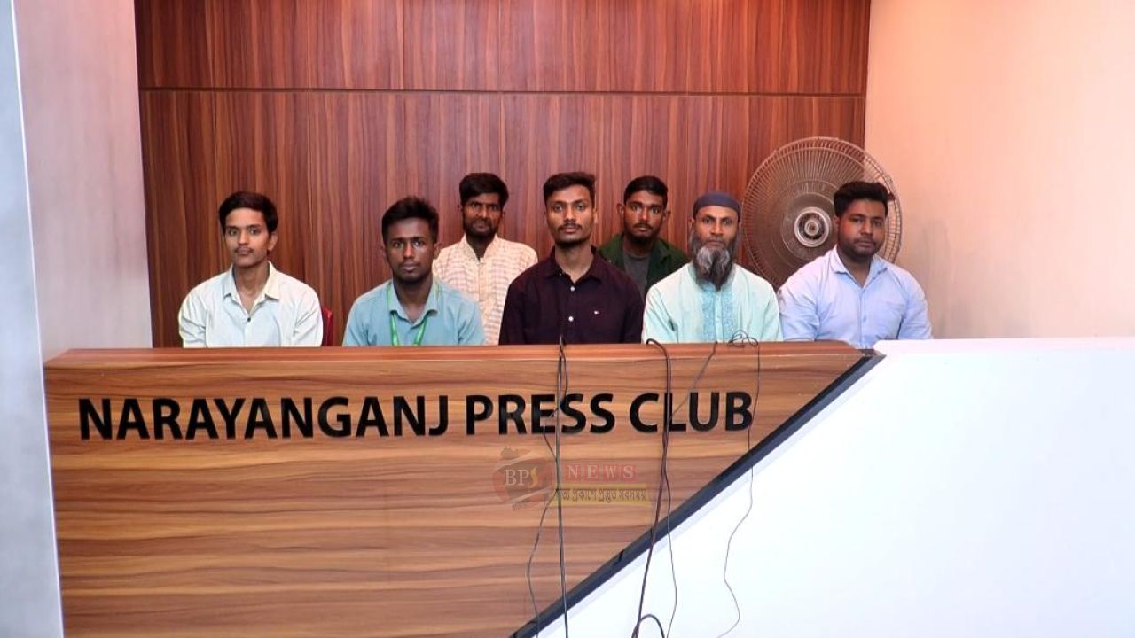 পশুর হাটের অনুমতি না পাওয়ায় জুলাই যোদ্ধাদের সংবাদ সম্মেলন