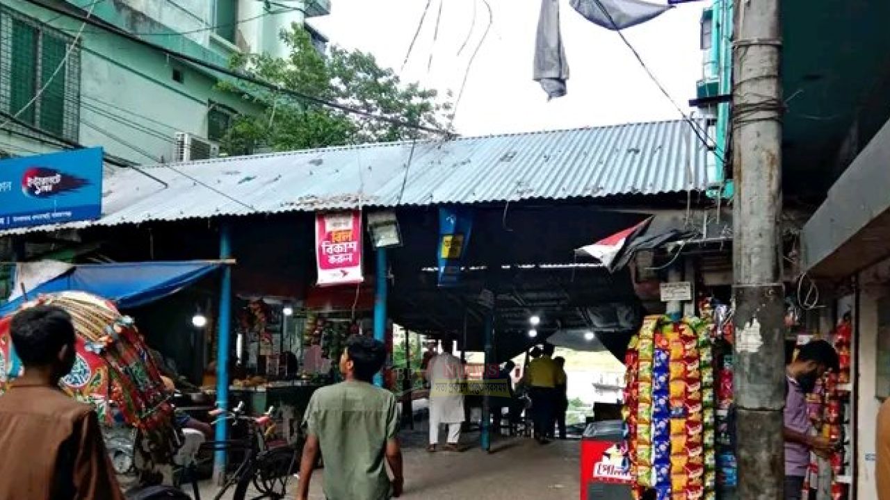 টানবাজার ঘাটে ‘গোপনে’ বাড়তি টোল আদায়