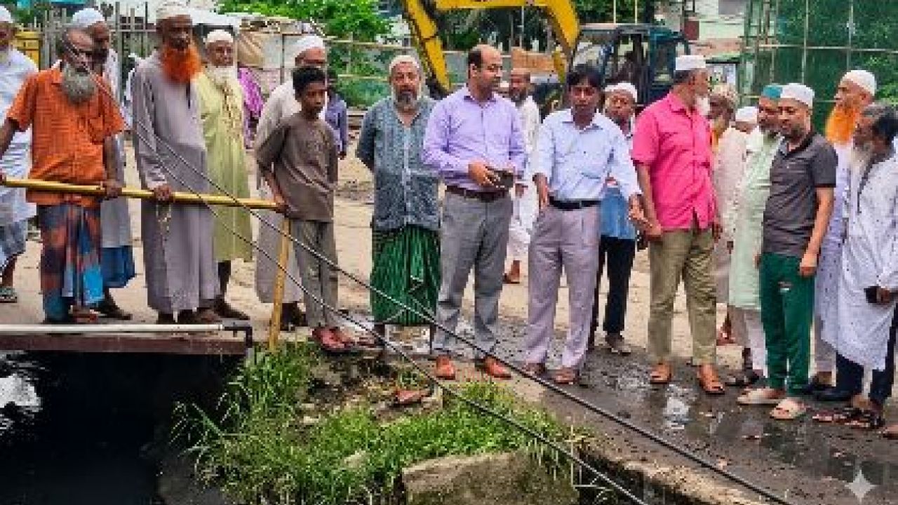 জলাবদ্ধতা-ডেঙ্গু ঠেকাতে সদরজুড়ে পরিচ্ছন্নতা কর্মসূচি
