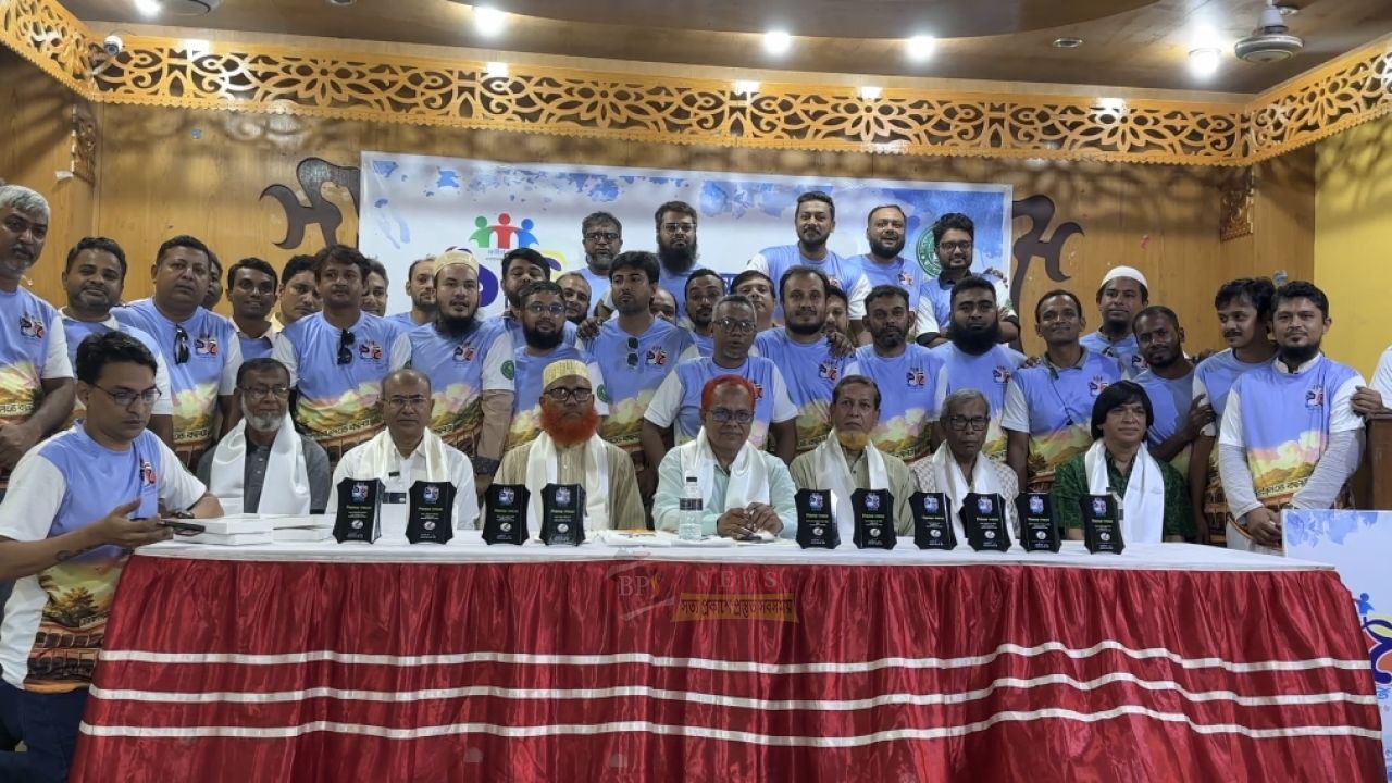 “সতীর্থ-০১” এর রজতজয়ন্তী উদযাপন, শিক্ষাগুরুদের সম্মাননা