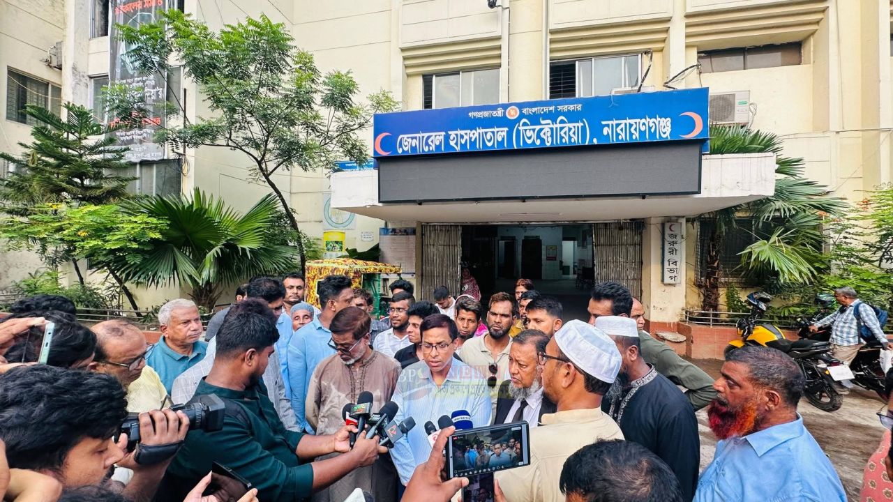 ভিক্টোরিয়া হাসপাতালে ডিসির হঠাৎ পরিদর্শন, ধরা পড়ল একাধিক সমস্যা