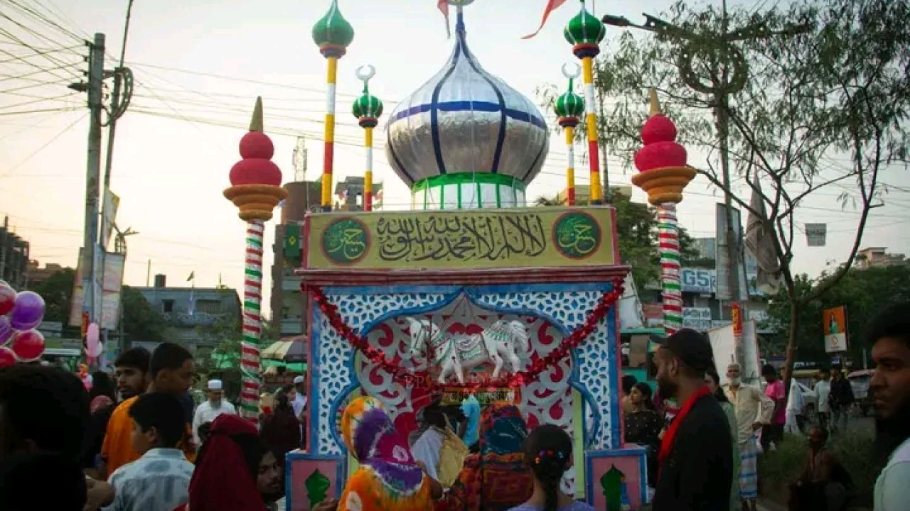 নারায়ণগঞ্জে ধর্মীয় ভাবগাম্ভীর্যে শান্তিপূর্ণভাবে পবিত্র আশুরা পালিত