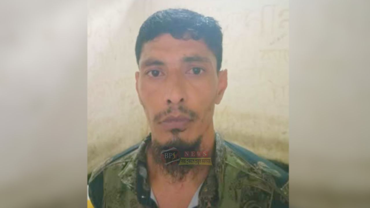 ফতুল্লায় যৌতুকের দাবিতে নির্যাতন মামলার আসামি ‘কইতর রাসেল’ গ্রেপ্তার