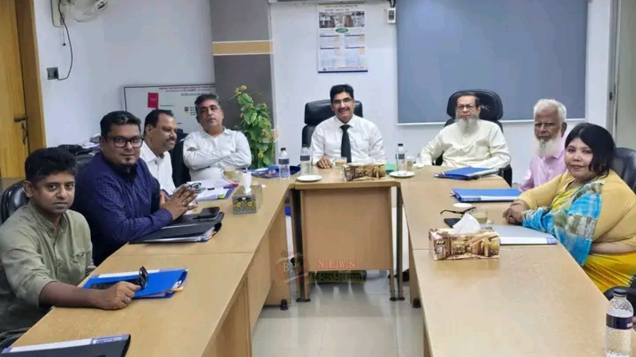 এমপি আবুল কালামের উপস্থিতিতে নারায়ণগঞ্জ কলেজ ও বিশ্ববিদ্যালয়ের নতুন গভর্নিং বডির যাত্রা শুরু