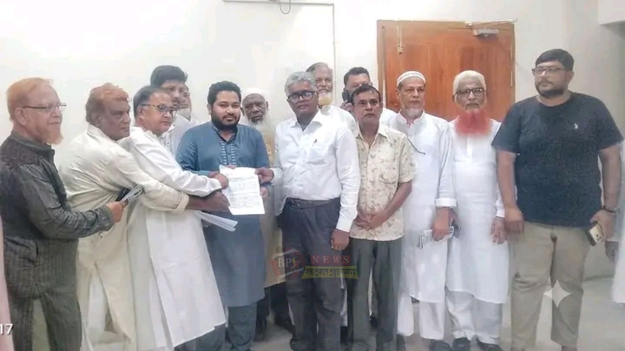 প্রিপেইড মিটার স্থাপন বন্ধের দাবিতে এমপি আব্দুল্লাহ আল আমিনকে স্মারকলিপি