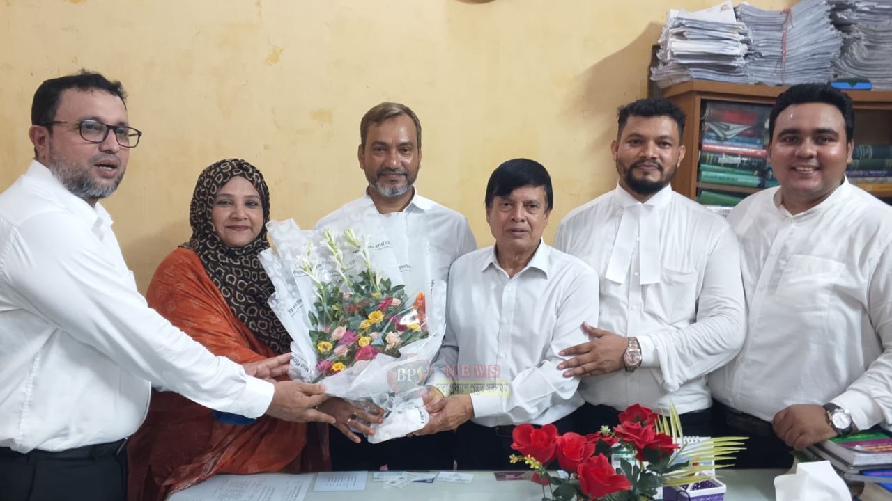 নারায়ণগঞ্জ আইন কলেজের আকস্মিক পরিদর্শনে নবগঠিত এডহক কমিটি