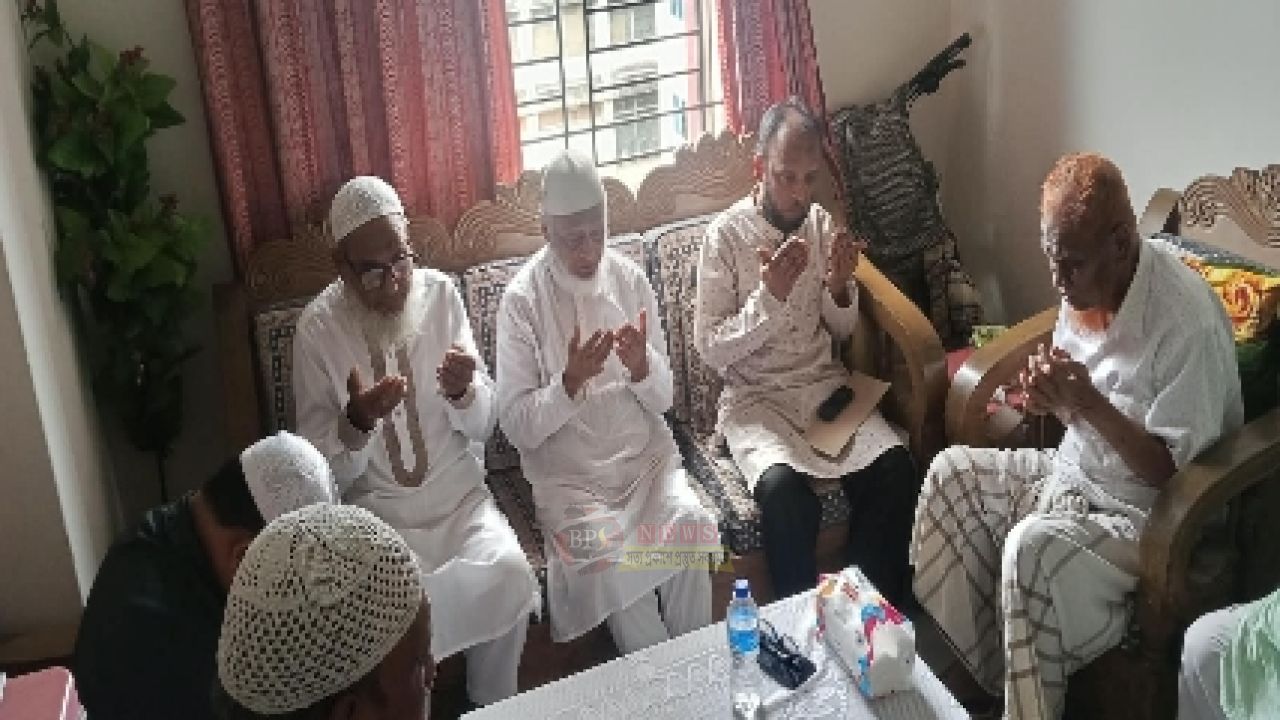 কিল্লারপুলে অসুস্থ ব্যবসায়ী মোস্তাকিম চৌধুরীর খোঁজ নিলেন জামায়াত নেতারা