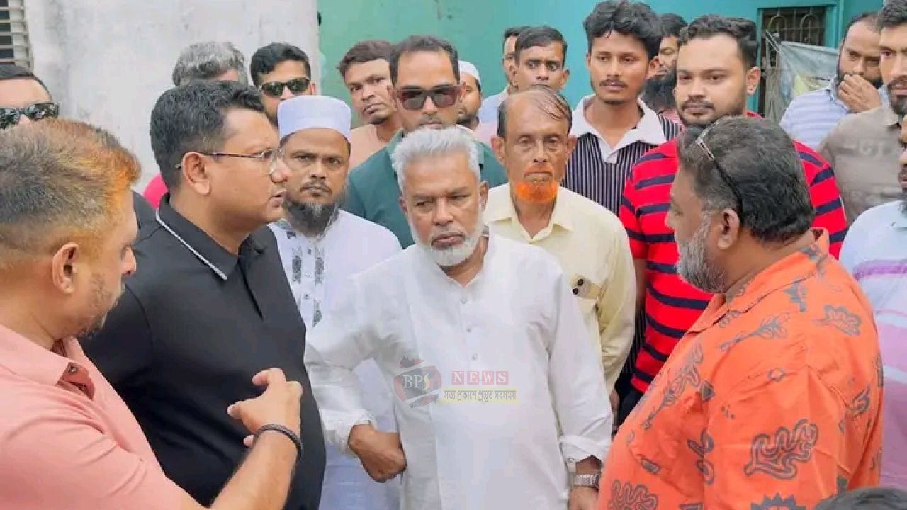 সোনারগাঁয়ে নিহত তিন শিক্ষার্থীর পরিবারের পাশে এমপি মান্নান