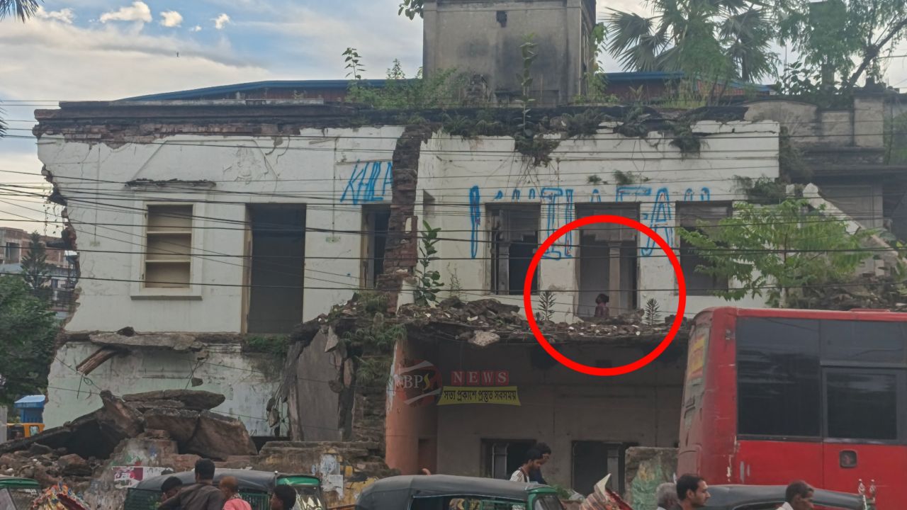 ছিনতাইকারীদের ‘সেফ জোন’ বায়তুল আমান, নিয়মিত অভিযান চললেও এখানে নেই অভিযান