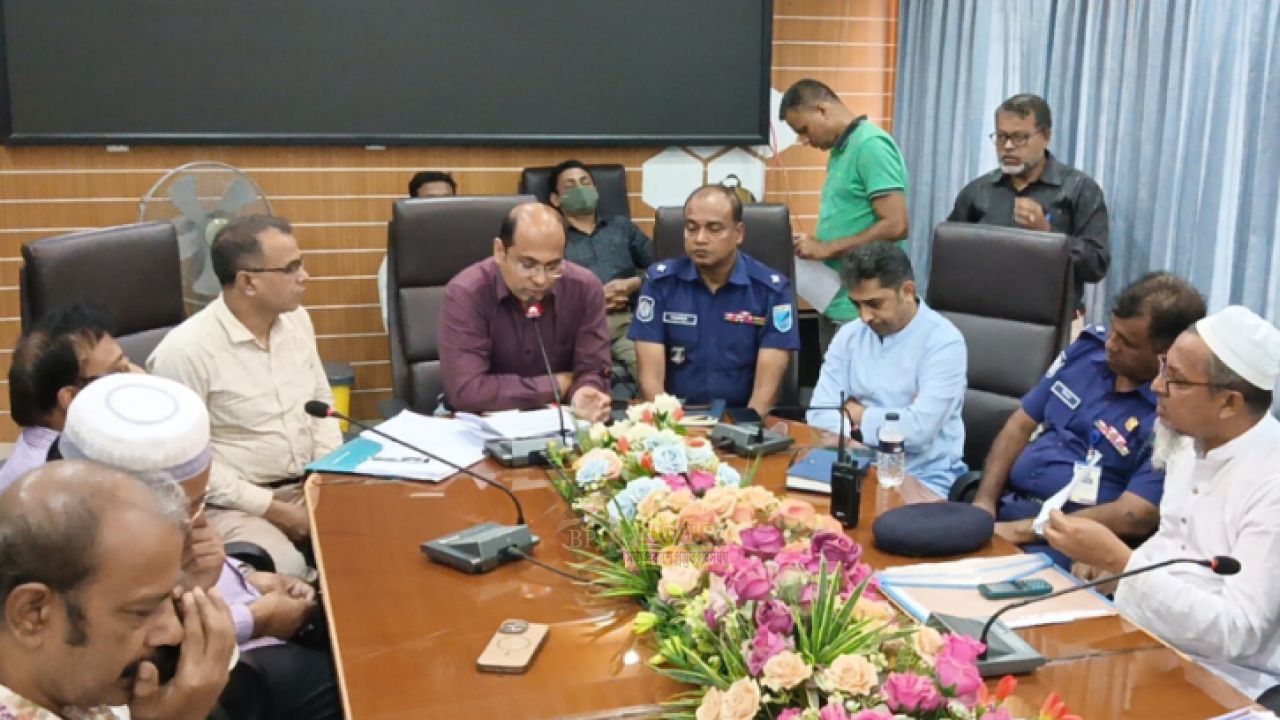 ঢাকা-নারায়ণগঞ্জ রুটে বাসভাড়া নিয়ে ৪ ঘণ্টা বৈঠকের পরও সিদ্ধান্ত হয়নি