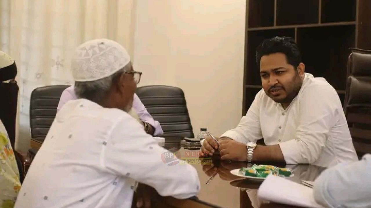 সরাসরি মানুষের কথা শুনলেন এমপি আব্দুল্লাহ আল আমিন