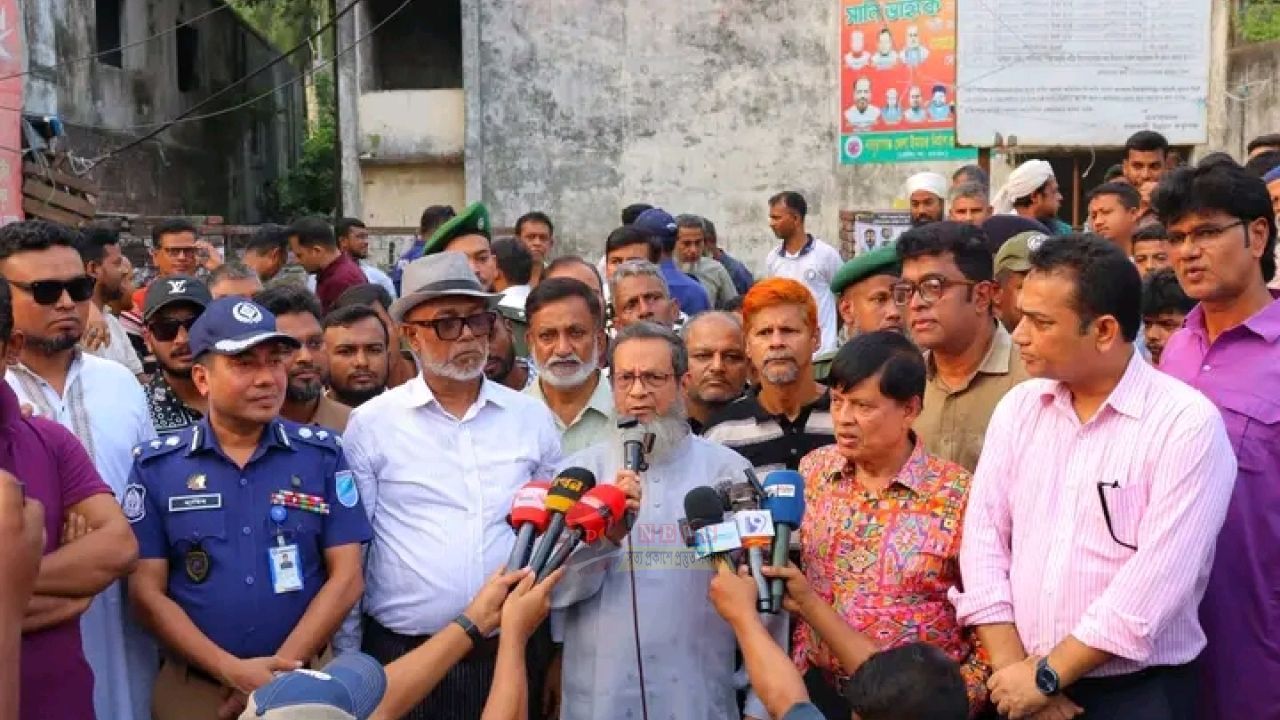 অপরিকল্পিত নারায়ণগঞ্জকে পরিকল্পিত শহরে রূপ দিতে ধৈর্য ধরতে হবে: এমপি কালাম