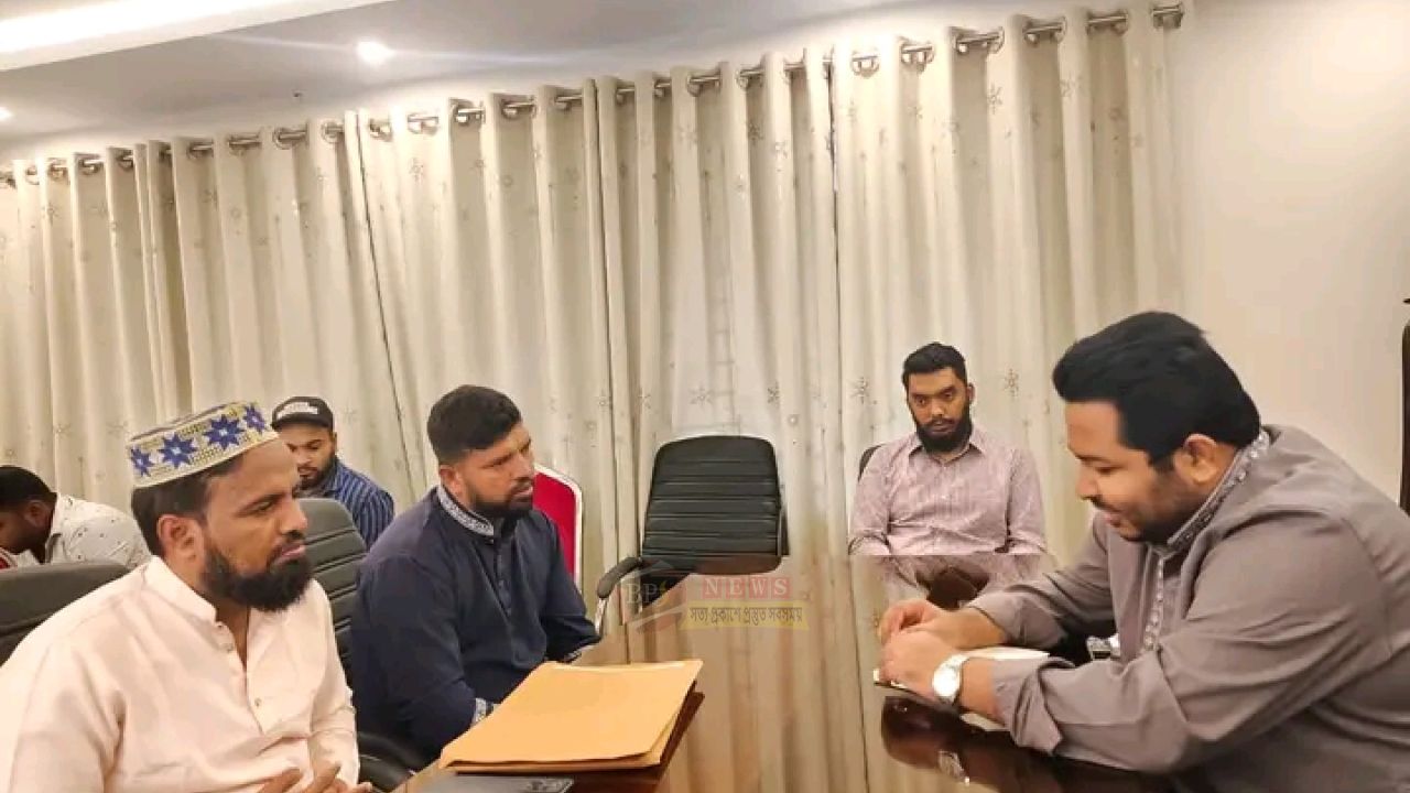 বক্তাবলীর উন্নয়ন-নিরাপত্তা নিয়ে এমপি আব্দুল্লাহ আল আমিনের সঙ্গে আবু বকরের মতবিনিময়