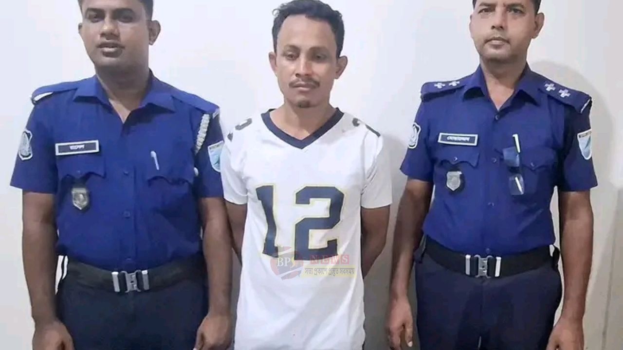 ফতুল্লায় ২০০ পিস ইয়াবাসহ যুবক গ্রেপ্তার