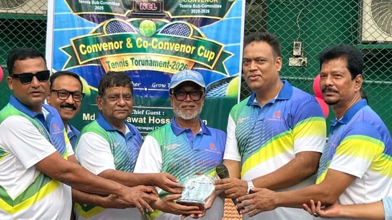 নারায়ণগঞ্জ ক্লাবের ব্যাডমিন্টন খেলা উদ্বোধন করলেন সাখাওয়াত