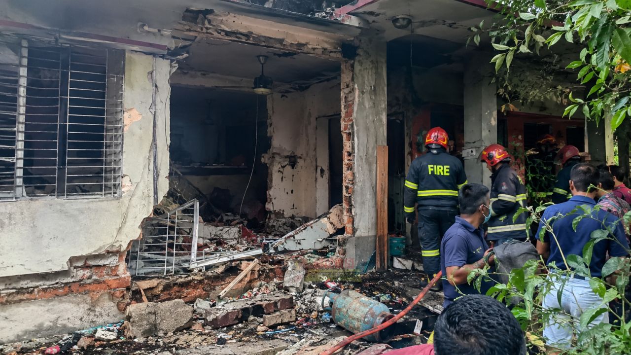 কাঁচপুরে গ্যাস বি'স্ফোরণে দ'গ্ধ চারজনেরই মৃ'ত্যু