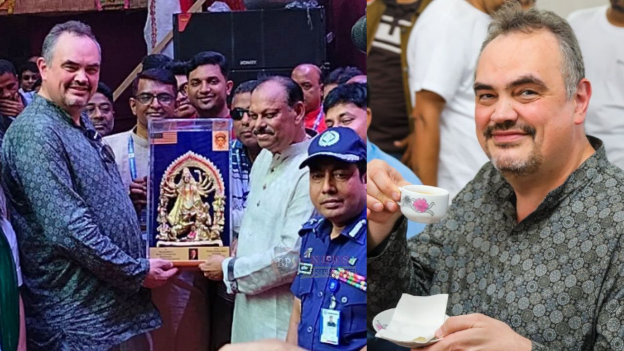 আমলাপাড়ার পূজামণ্ডপে মার্কিন রাষ্ট্রদূত, চা খেলেন ঐতিহ্যবাহী বোস কেবিনে