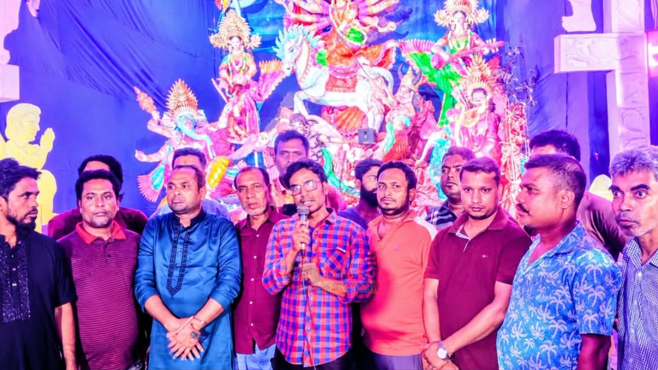 বন্দরে বিভিন্ন পূজামন্ডপ পরিদর্শন করলেন যুবদল নেতা হুমায়ুন কবির
