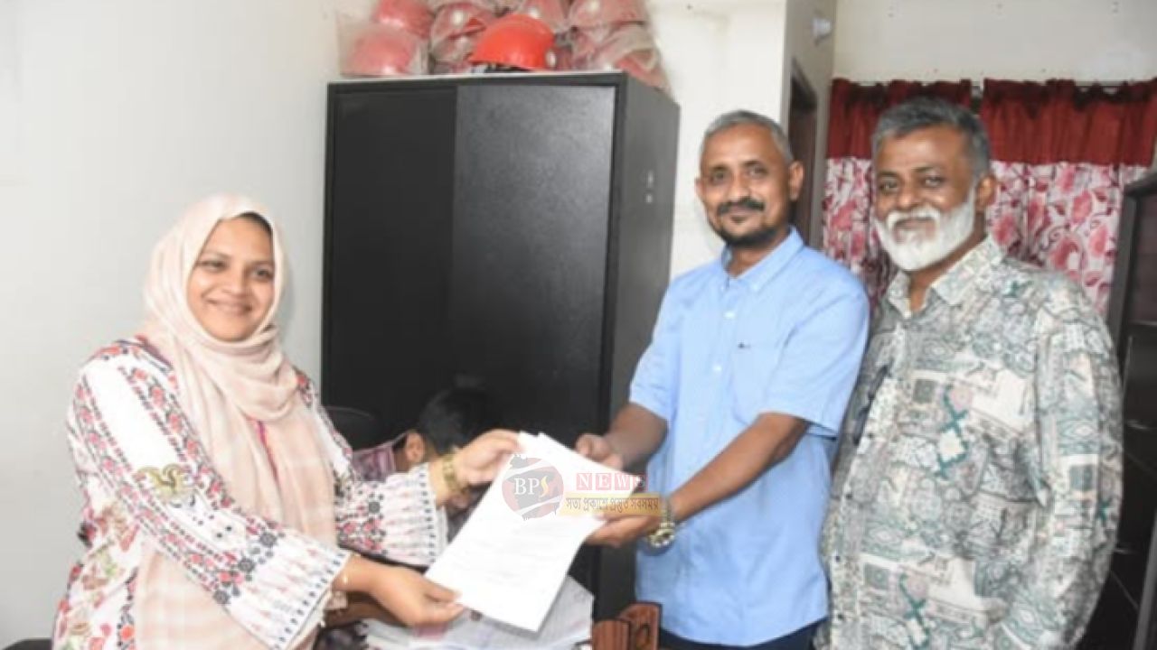 নারায়ণগঞ্জ রেড ক্রিসেন্টের নির্বাচনে তিন পদেই মনোনয়ন নিয়েছেন মিঠু ও খোরশেদ