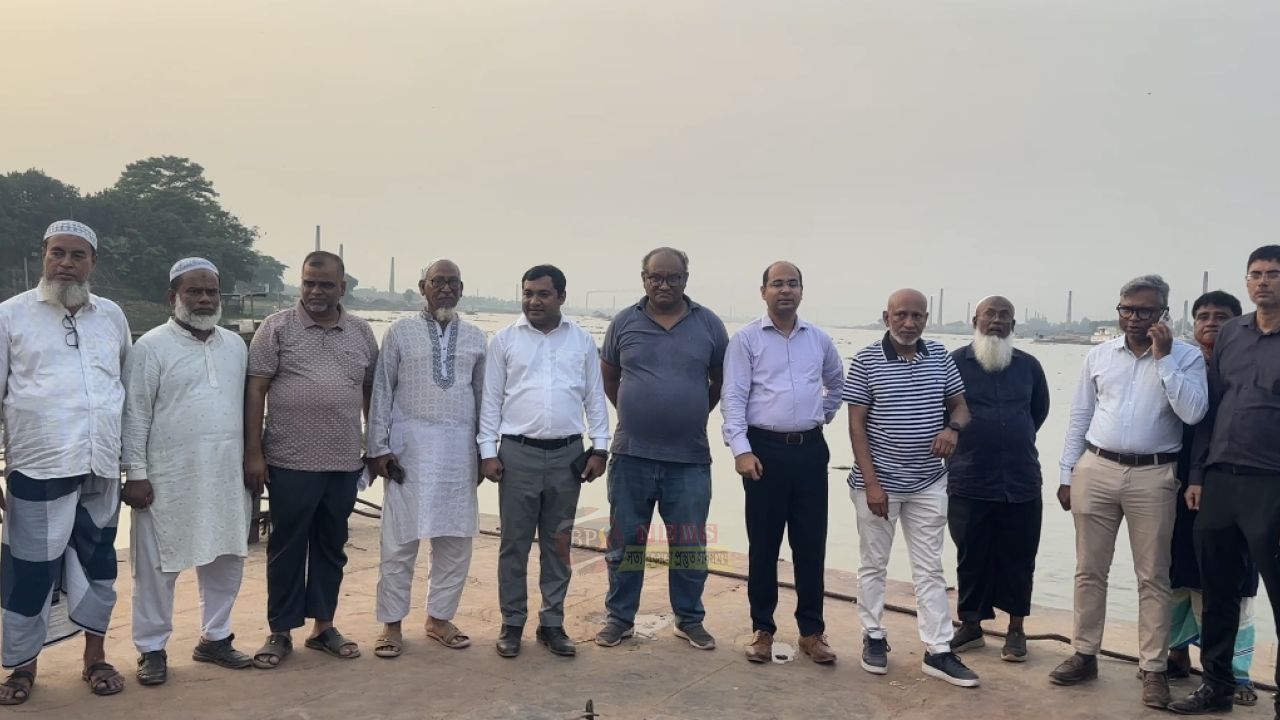 আলীরটেক-বক্তাবলীবাসীর দীর্ঘদিনের প্রত্যাশিত ডিক্রীরচর সেতু নির্মাণে অগ্রগতি, সম্ভাব্য স্থান পরিদর্শনে উচ্চপদস্থ কর্মকর্তারা