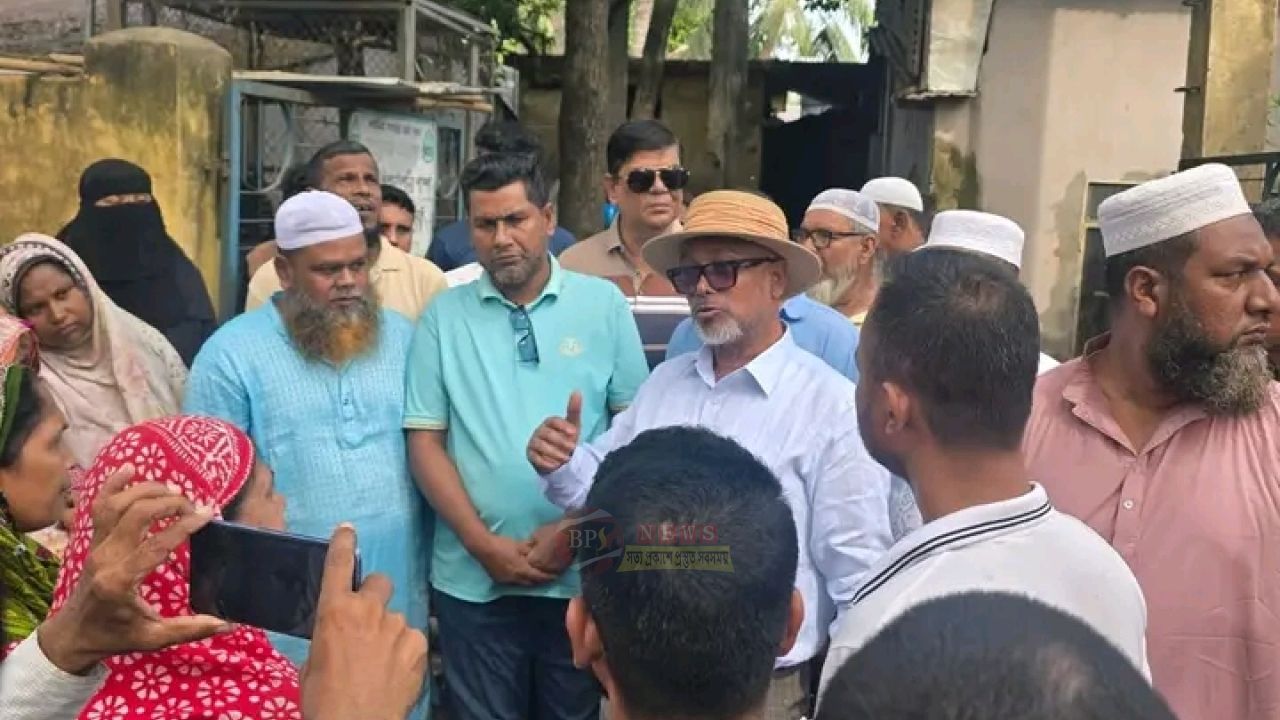 তাতখানা-এনায়েতনগরে সুপেয় পানির পাম্প উদ্বোধন করলেন সাখাওয়াত হোসেন খান