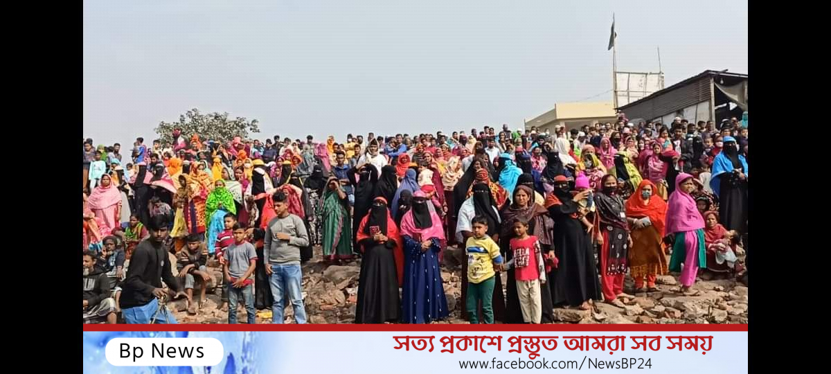 নারায়ণগঞ্জ সদর উপজেলার ফতুল্লার ধর্মগঞ্জ গুদারাঘাট এলাকায় ট্রলারডুবির ঘটনা ঘটেছে।