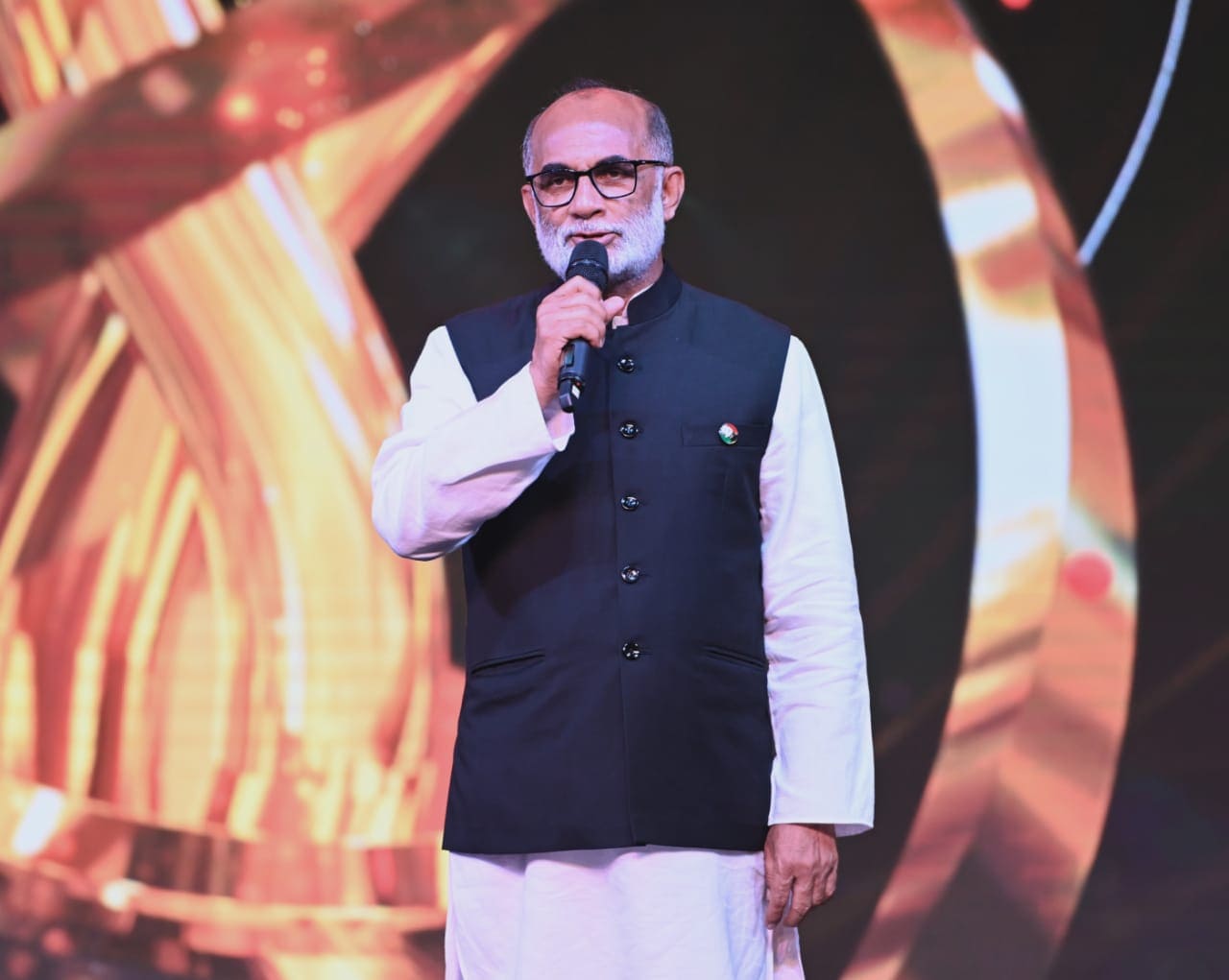 মাছ-মাংস ও ডিম উৎপাদন রপ্তানির পর্যায়ে পৌঁছেছে- প্রাণিসম্পদ মন্ত্রী