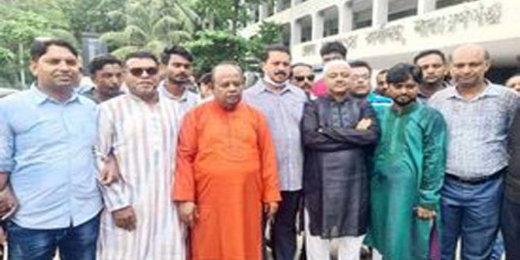 রূপগঞ্জে বিএনপি’র সম্মেলনে ও বাড়িঘরে হামলা ভাংচুর, ডিসি এসপির বরাবর স্মারকলিপি