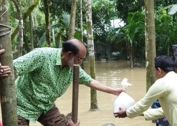 জকিগঞ্জে দিনব্যাপি বীরমুক্তিযোদ্ধা মাসুক উদ্দিনের নের্তৃত্বে ত্রান বিতরণ