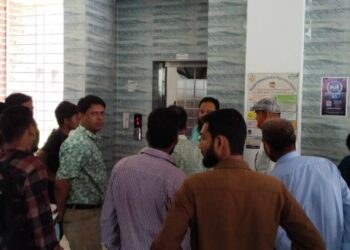 লিফট আতঙ্কে হাবিপ্রবি শিক্ষার্থীরা