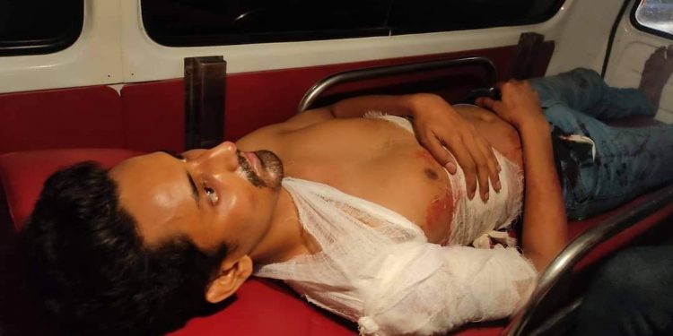 সাংবাদিক রাশিদ চৌধুরী সন্ত্রাসীদের ছুরিকাঘাতে গুরতর আহত