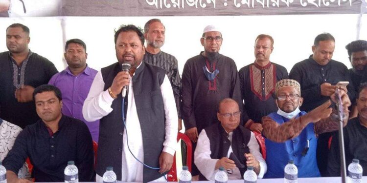 দীপকে সোনারগাঁওবাসীর জন্য উপহার দিলেন জেলা আওয়ামী লীগ