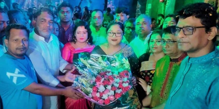 নগরীর বি‌ভিন্ন দুর্গাপূজা মন্ডপ প‌রিদর্শনে পারভীন ওসমান