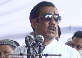 গিয়াসকে শামীম ওসমান; জলাবদ্ধতা সহ নানা ইস্যু নিয়ে খোঁচাখুচি করছে