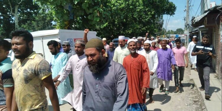 সুইডেনে কুরআন অবমাননায় ফুলবাড়ীতে জামায়াতে ইসলামীর বিক্ষোভ মিছিল