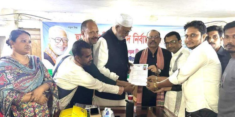 নারায়ণগঞ্জ-৪ আসনে কৃষক শ্রমিক জনতা লীগের মনোনয়ন পত্র সংগ্রহ করেছেন শফিকুল ইসলাম