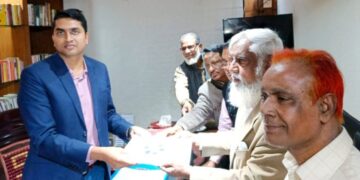 নারায়ণগঞ্জ-২ আসনে আঙ্গুরের মনোনয়নপত্র সংগ্রহ