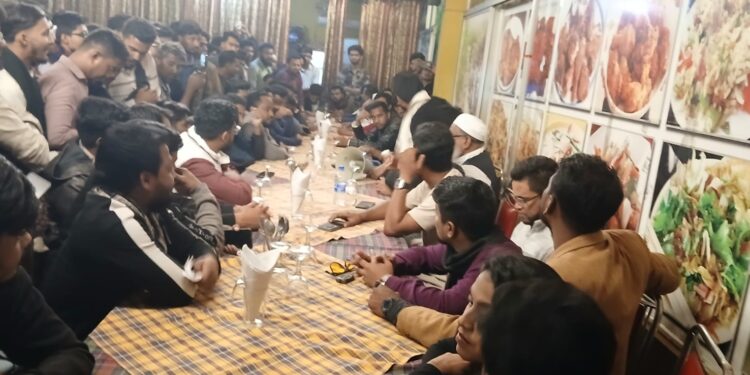 নাঃগঞ্জ-৪ আসনের সাত ইউনিয়ন ছাত্রদল নেতৃবৃন্দের ঘোষণা মনির কাসেমীকে বিজয়ী করে ঘরে ফিরবো