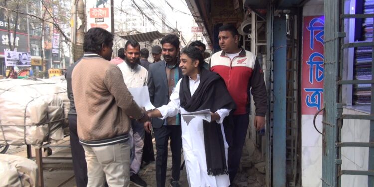 সুস্থ, নিরাপদ ও পরিকল্পিত শহর-বন্দরের জন্য মাথাল মার্কায় ভোট চাইলেন তারিকুল