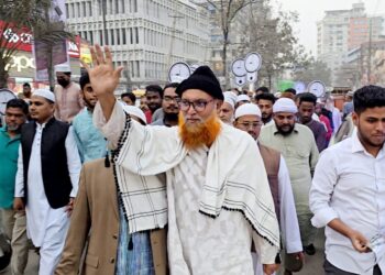 নাসিক ১৩ নং ওয়ার্ডে দেওয়াল ঘড়ি মার্কার প্রার্থী সিরাজুল মামুনের গণসংযোগ