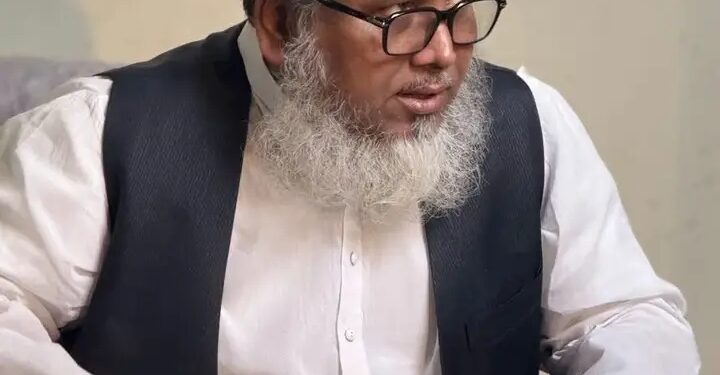 কাসেমীকে ইসির হুঁশিয়ারি, না মানলে প্রার্থিতা বাতিল