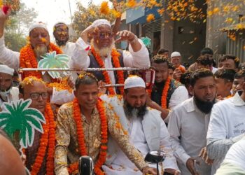 ব্যালটে বিপ্লবের ডাক মুফতি মনির কাসেমীর 