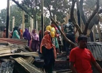 বন্দরে বৈদ্যুতিক শর্ট সার্কিটে আগুন, ৫ বসতঘর ভস্মীভূত