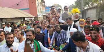 ভোটের অপেক্ষায় জনগণ, ধানের শীষে জয়ের প্রত্যাশা আবুল কালামের