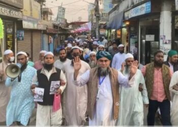 নারায়ণগঞ্জ-৫: মুফতি মাসুম বিল্লাহর গণসংযোগে জনসমর্থনের উত্থান